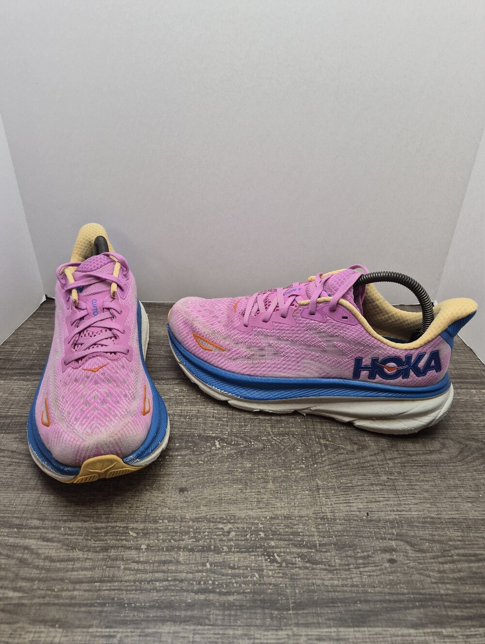 Hoka Clifton 9 Cyclamen Sweet Lilac Running Shoes Sneakers Women's Size 9 B